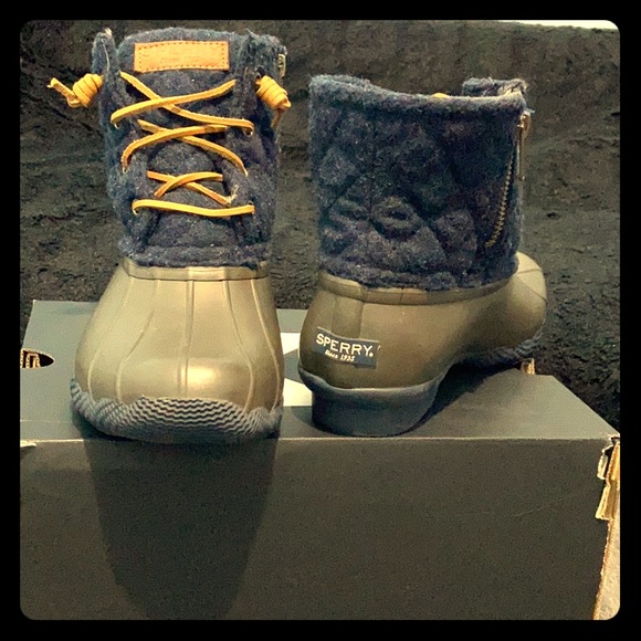 Sperry TopSider Boots - Picture 1 of 6